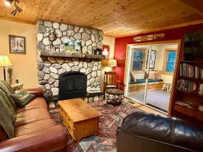 Woolly Bugger Chalet Betsie River Crystal Mountain - Image 4