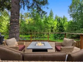 Howard's Hideaway Riverfront Pet Friendly Cabin - Image 2