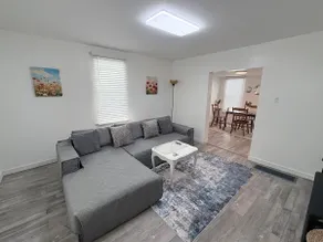 Completely renovated for you Mountain View Cottage - Image 2