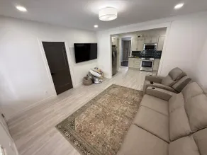 Cowtown Cottage - Image 2