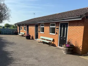 Linden Tree Holiday Apartments - Image 2