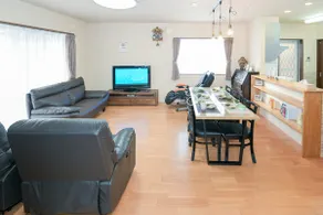 12 minutes by car to Ghibli Park | Free parking for 2 cars | 104 m² single-story | Accommodates up to 6 people - Image 3
