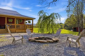 Romantic Couples Retreat+Hot Tub+Luxury Red Room - Image 5