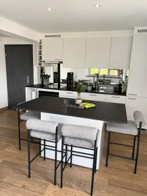 Modern, fully equipped 2½-room apartment - Image 2