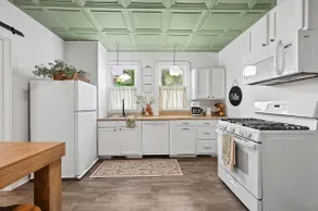 The 408 Family Farmhouse - Image 4