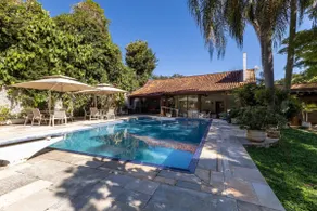Flamboyant House | 3 Suites with Pool and Garden - Image 2