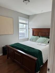 Steps from Downtown Restaurants 2BR Vibrant Apt - Image 3