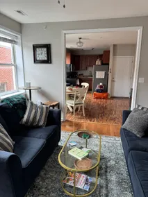 Steps from Downtown Restaurants 2BR Vibrant Apt - Image 4
