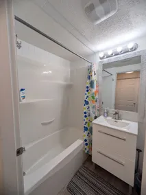 Guest Suite|Private 2BR|1 Bath|Wi-Fi|Near Airport - Image 2
