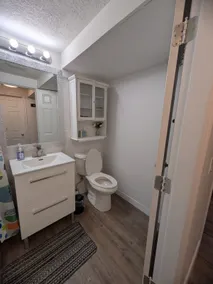 Guest Suite|Private 2BR|1 Bath|Wi-Fi|Near Airport - Image 4