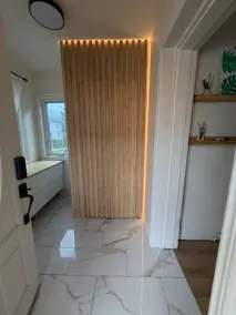 Cozy Bungalow with Tesla Charger & 3 Parking - Image 2