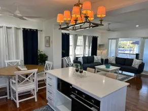 Haven on Hutton - Bright & modern home in Aspley - Image 3