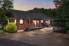 Lake Norman Cabin in Secluded Private Cove - Image 2