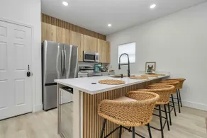 Cozy home near Santos w/ backyard & BBQ grill - Image 5