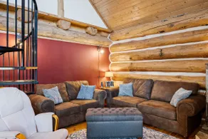 Cozy log cabin with loft, deck & rustic charm! - Image 3