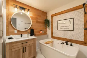 5 min Saint-Sauveur Best Suite with View and fireplace - Image 4