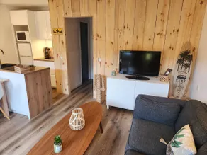 Golf house in Lacanau-Océan with heated swimming pool - Image 2
