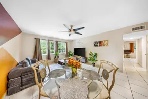 Neat and Cozy - 2/2 Modern Tropical Condo - Image 5