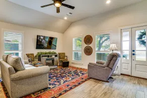 Backyard Bungalow w/ Pool & Country Views - Image 4