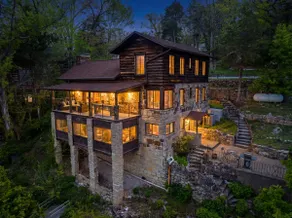 Castle Vibes w/Fire table and Spectacular Views - Image 2