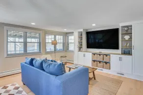 New England Cottage! Water Views & Decks - Image 3