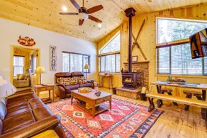 Escape to Alpine! Outstanding Cabin w/ Deck & Yard - Image 5