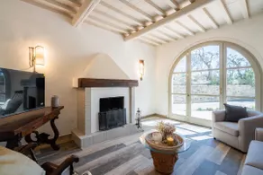 Exclusive villa with pool in Chianti Classico - Image 3