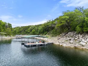 Endless Lake Days | Private Boat Dock +SUP + Kayak - Image 4