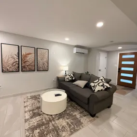 2BR / 2 Queen Beds • Quiet • Patio • Near Pitt/CMU - Image 5
