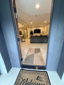 2BR / 2 Queen Beds • Quiet • Patio • Near Pitt/CMU - Image 3