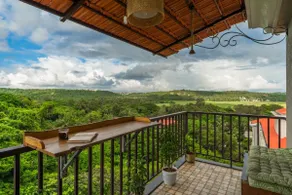 Beautiful Studio with a view to die for - Image 2