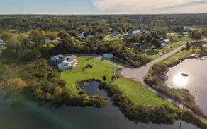 Private Lakeside Estate - Yarmouth - Image 4
