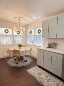 Bluebird Cottage ~ 4bd/2ba + Kids Zone + Patio! - Image 3