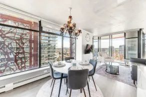 Spacious 3 Bed Sleeps 6 | Free Parking | BC Place - Image 3