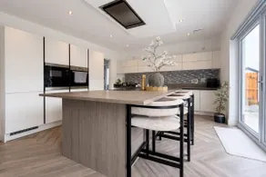 Hamilton House - Image 5
