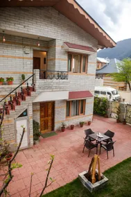 Hotel La Kailasha Cottage - Image 4