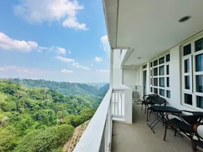 Twin Lakes Hotel near Tagaytay - Image 5
