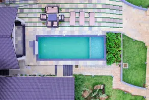 Luxurious 4 Bedroom Villa in Chikmagalur - Image 5