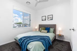 Brand New Cozy Brisbane 5B Family Home - Image 5