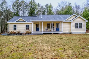 NEW! Charming 2-Bedroom in Beautiful Freeport! - Image 2