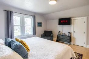 2BR I King x 2, Sleeps 4, Full Kitchen, W/D - Image 4