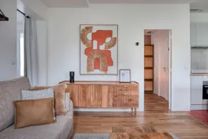 Beautiful, quiet, and bright 2-room apartment • Metro station right outside - Image 5