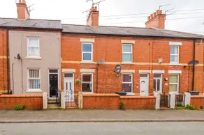 Relaxing 2-Bed Retreat by 53 Degrees Property with Easy Wrexham Access - Image 2