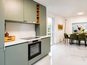 Quiet Luxury 4BR With1LR Garden Villa - Image 5