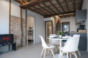 La Marina Attic Loft with Porto Antico views - Image 3