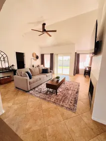 Welcome to your Glendale escape! - Image 4