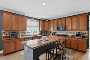 Spacious Fredericksburg Home in Quiet Cul-de-Sac - Image 4