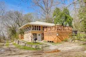 Hot Tubs, Boat Dock! 2-unit 1950s Taneycomo Escape - Image 5