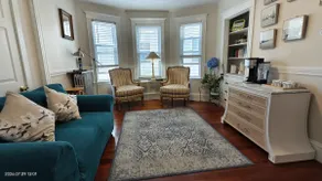 3 bed apartment in Somerville AC parking included - Image 5