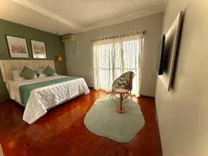 Apartment in downtown Toledo, 2 blocks from the lake - Image 3